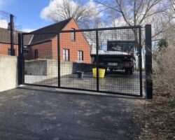 Trapezium tuinpoort. ( Maatwerk ).