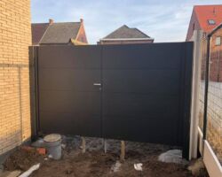 Maatwerk poort type Sectionaal.
