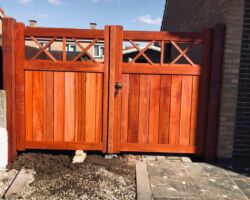 Padouk poort type : Imperial.